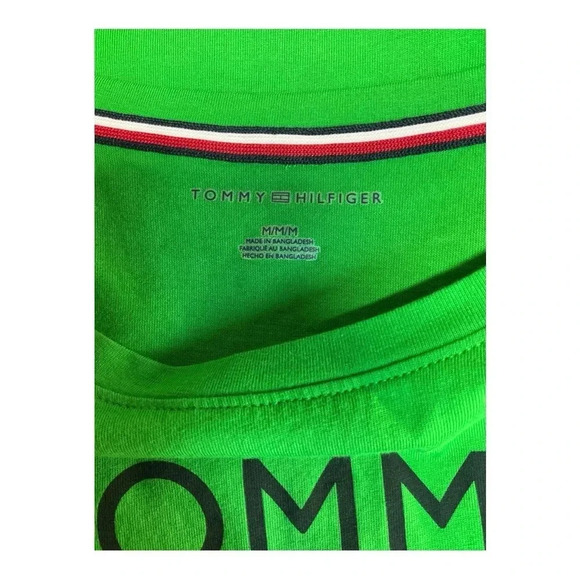 Woman’s Tommy tshirt - Picture 3 of 4